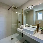 Clubrent - Silver Tower *